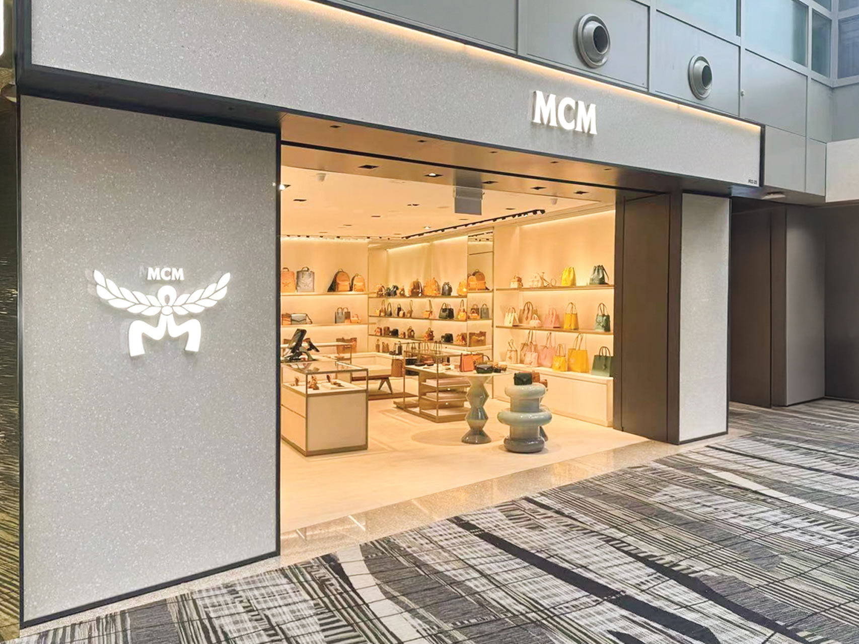 中免集團(tuán)攜手MCM運(yùn)營新加坡樟宜機(jī)場(chǎng)專門店